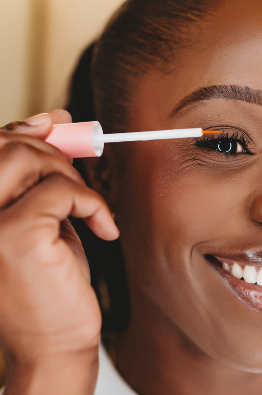 EYELASH GROWTH SOLUTION