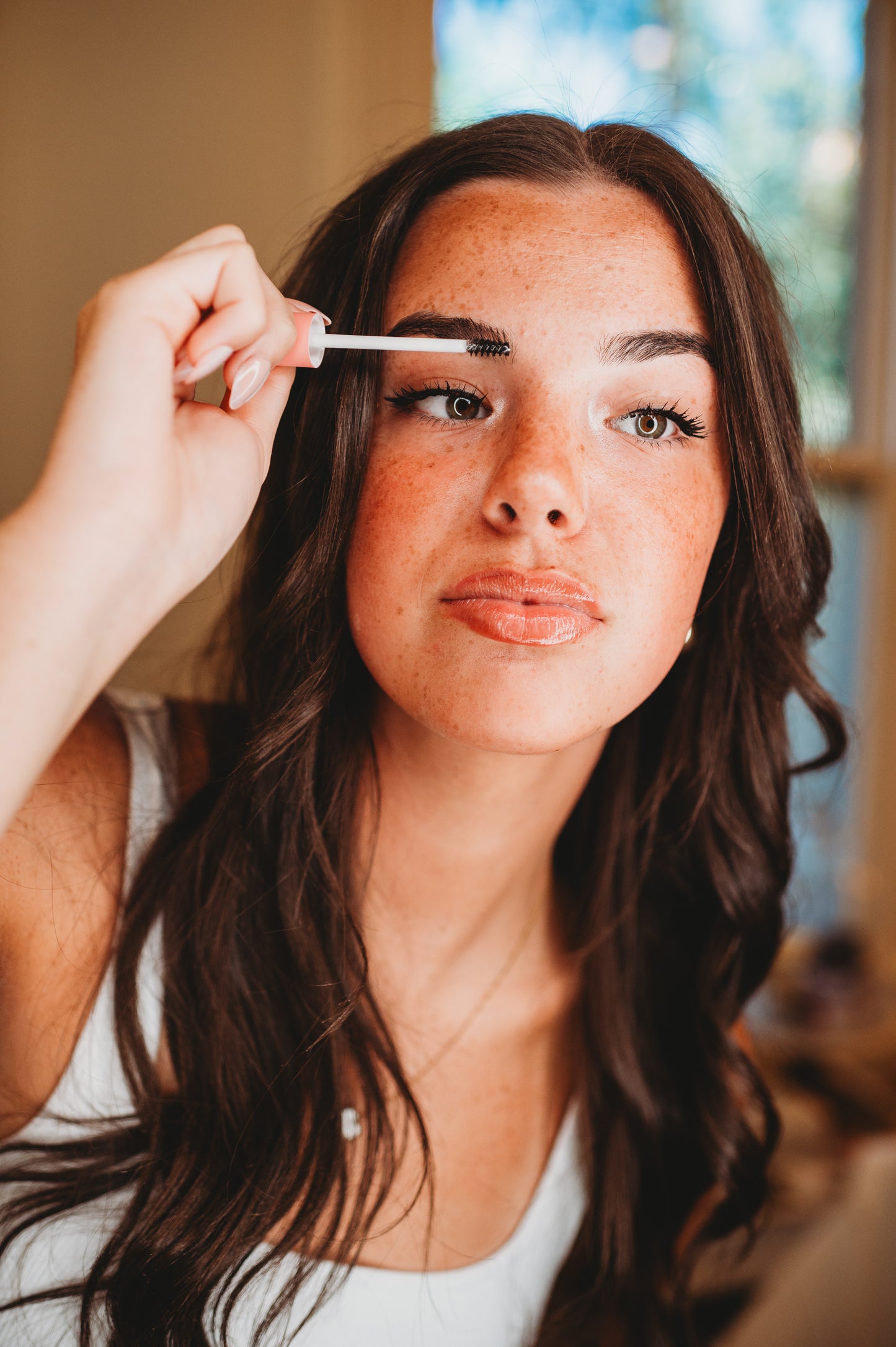 EYEBROW GROWTH GEL